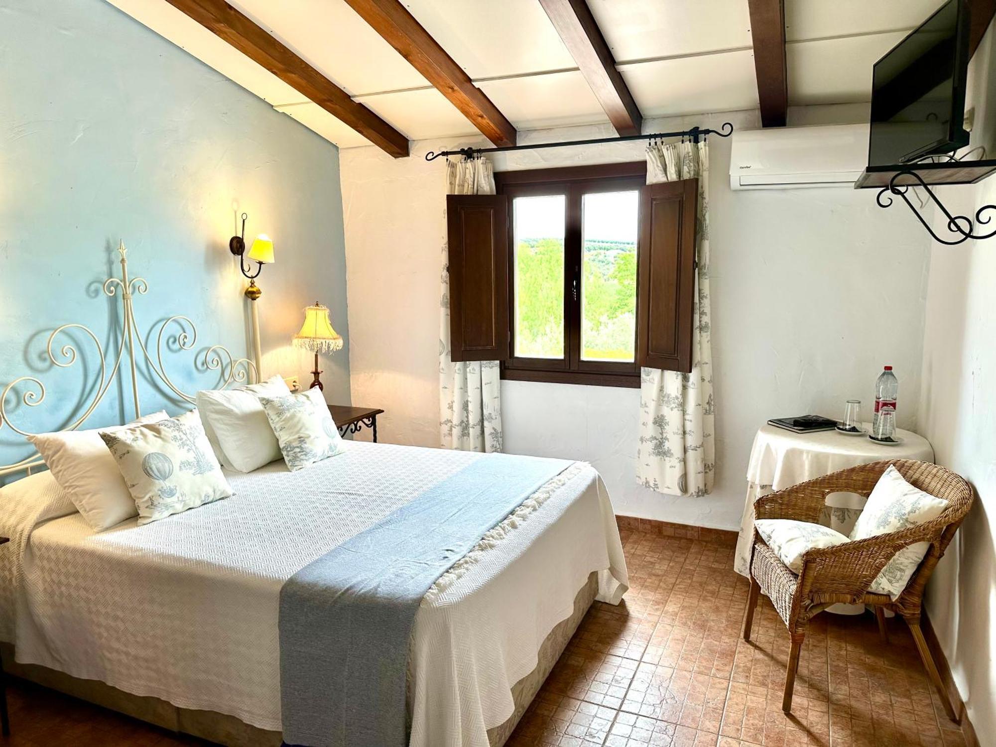 Hotel Rural La Paloma Villanueva de Tapia Ngoại thất bức ảnh