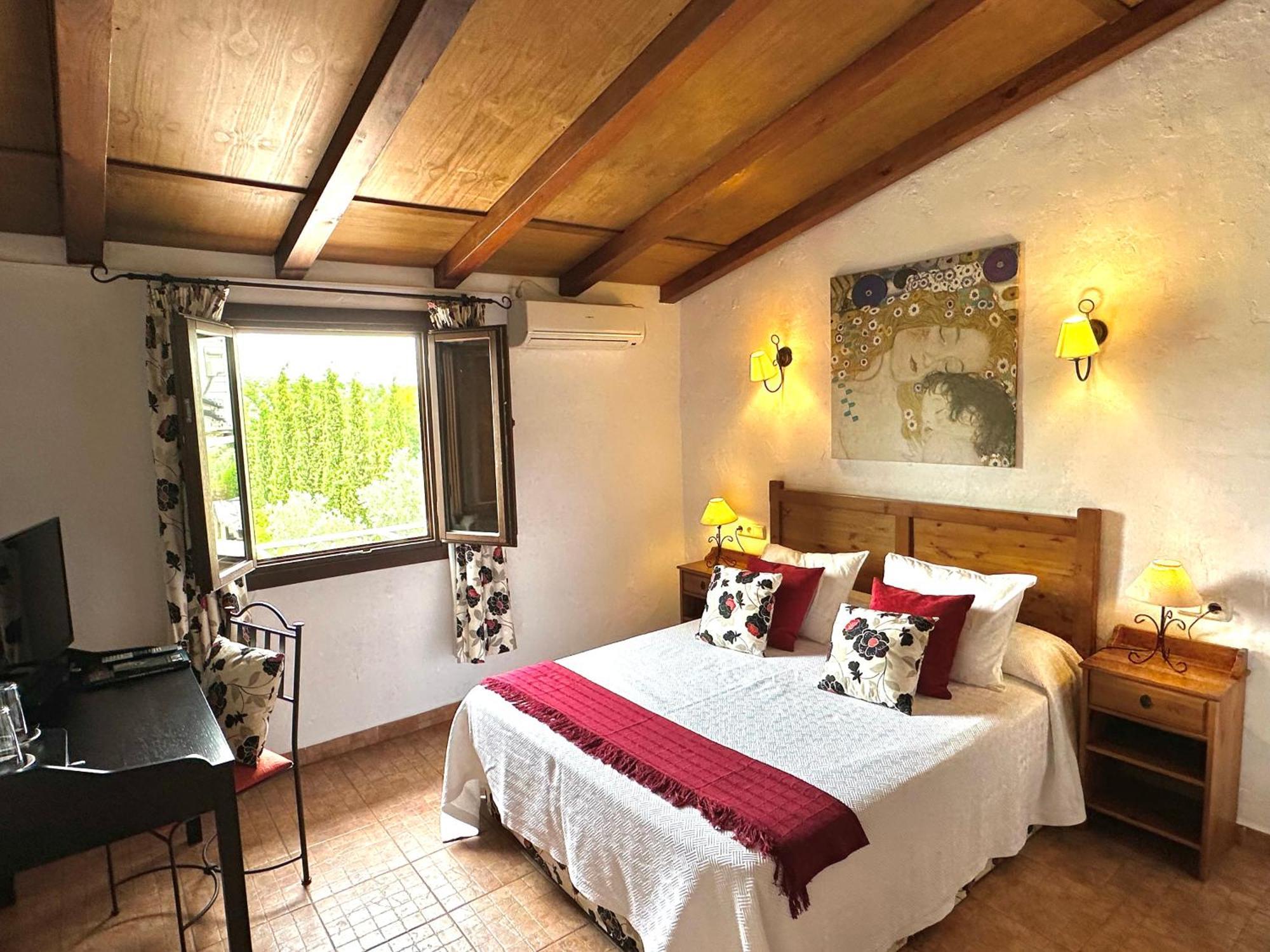 Hotel Rural La Paloma Villanueva de Tapia Ngoại thất bức ảnh