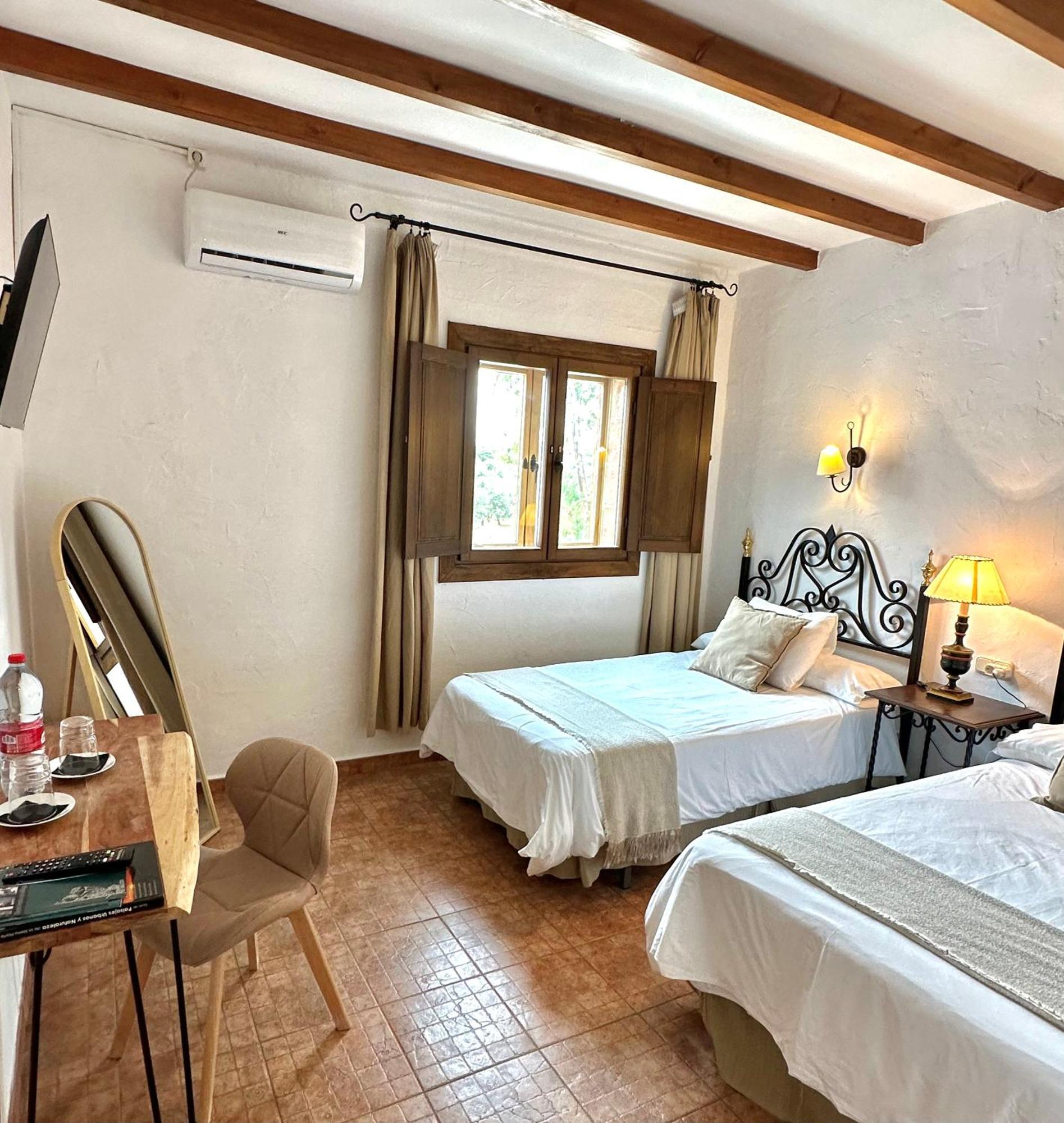 Hotel Rural La Paloma Villanueva de Tapia Ngoại thất bức ảnh
