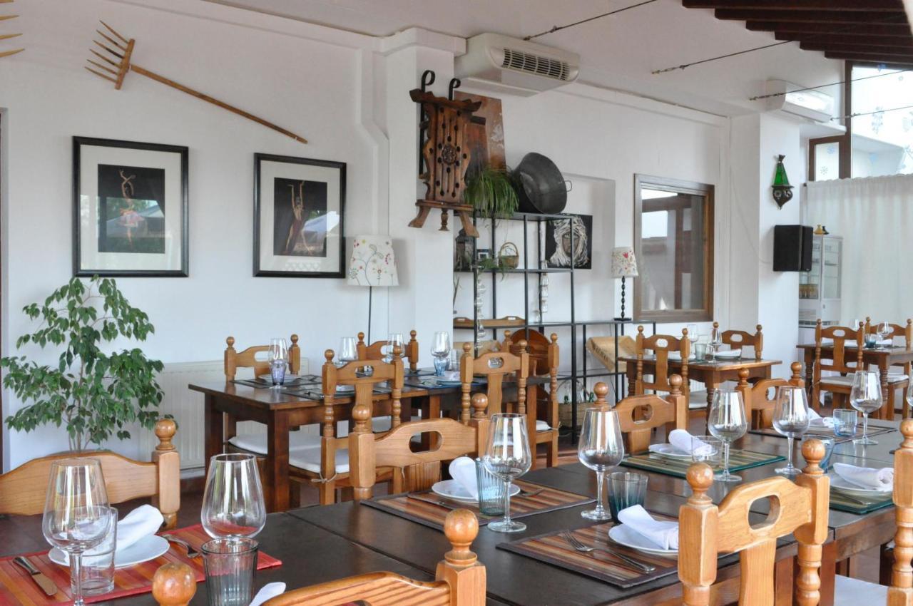 Hotel Rural La Paloma Villanueva de Tapia Ngoại thất bức ảnh